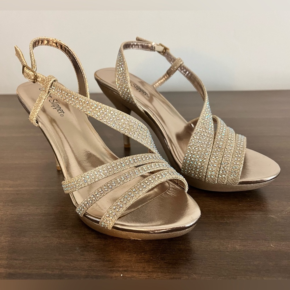 Prom dress shoes. Rose gold. Brand new. Size 7M